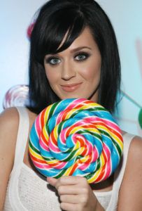 Katy Perry with huge rainbow lollipop in hand - Tacky Tuesdday